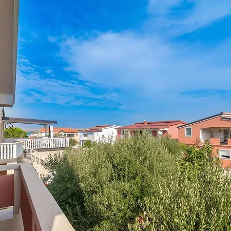 Apartment With Parking Space - 16768